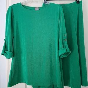 Chico’s Traveler’s Two Piece Shirt and Skirt Matching Set EUC Size 1 Medium